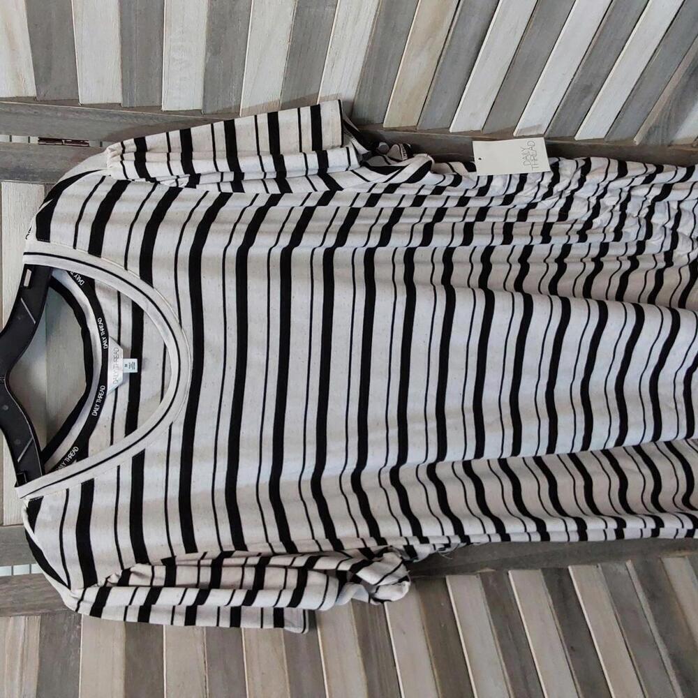 Trendy Striped Casual Tee | Daily Thread | 3x